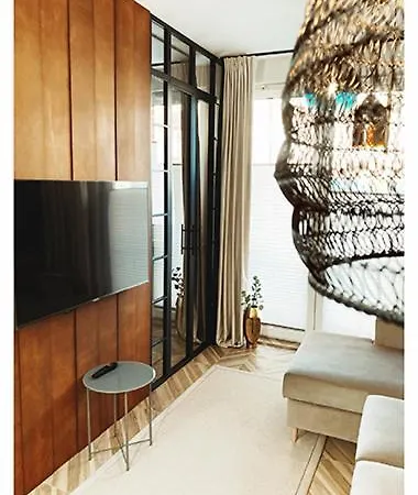 Totu Centrum Walowa 40 Апартаменты